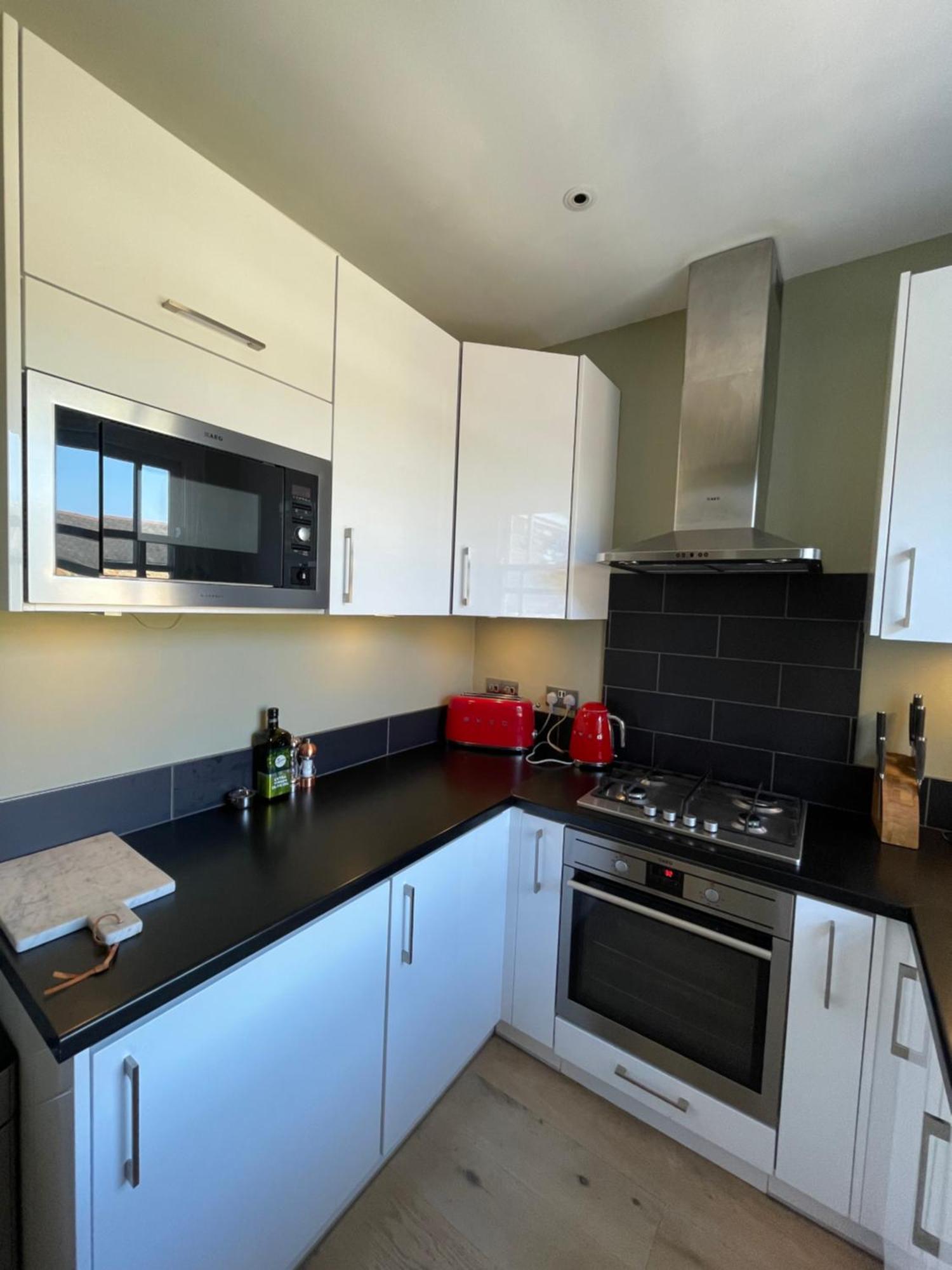 Apartment Bright & Stylish 1bd Flat - Wandsworth Town *