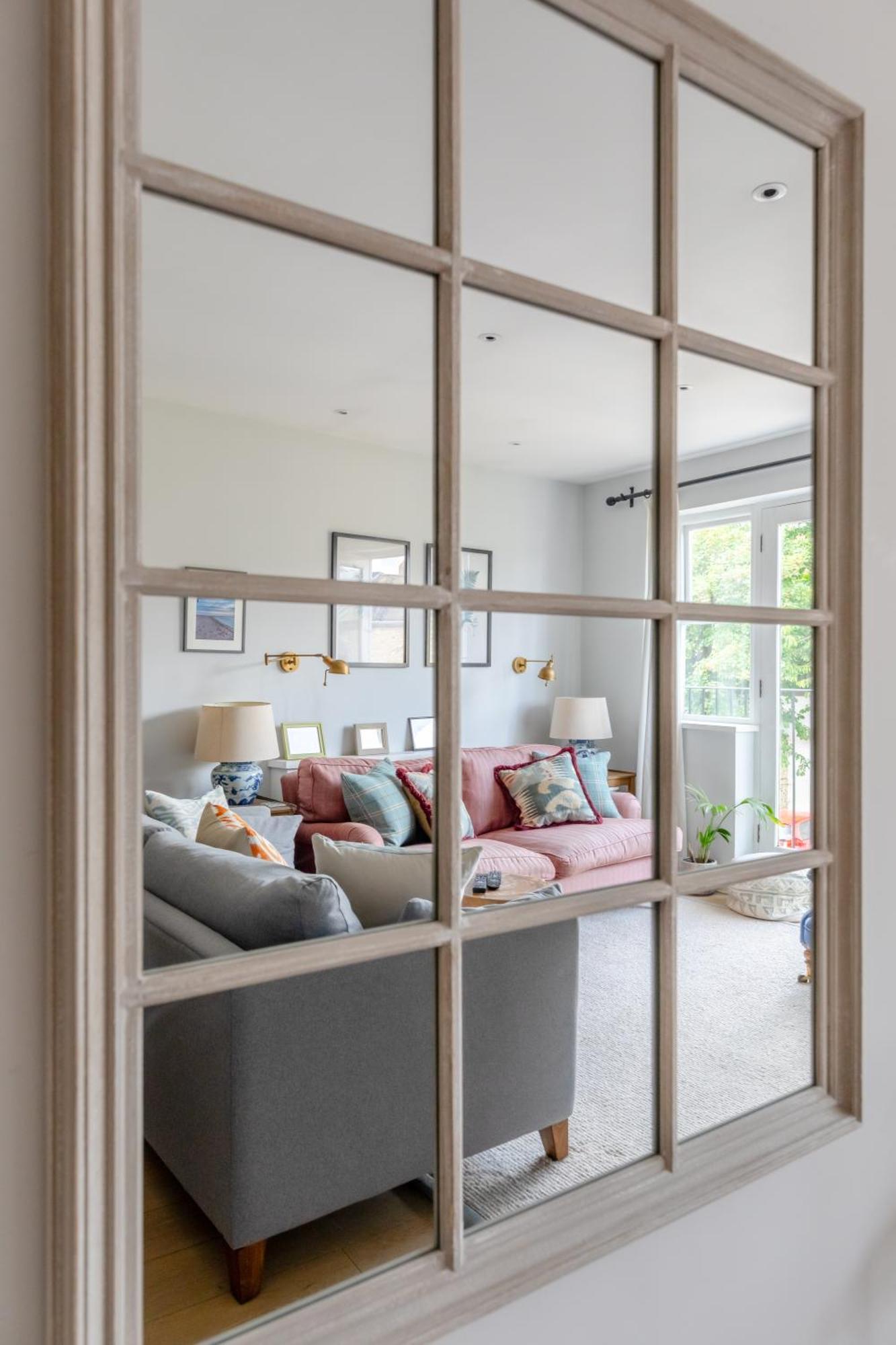 Bright & Stylish 1bd Flat - Wandsworth Town * Londra
