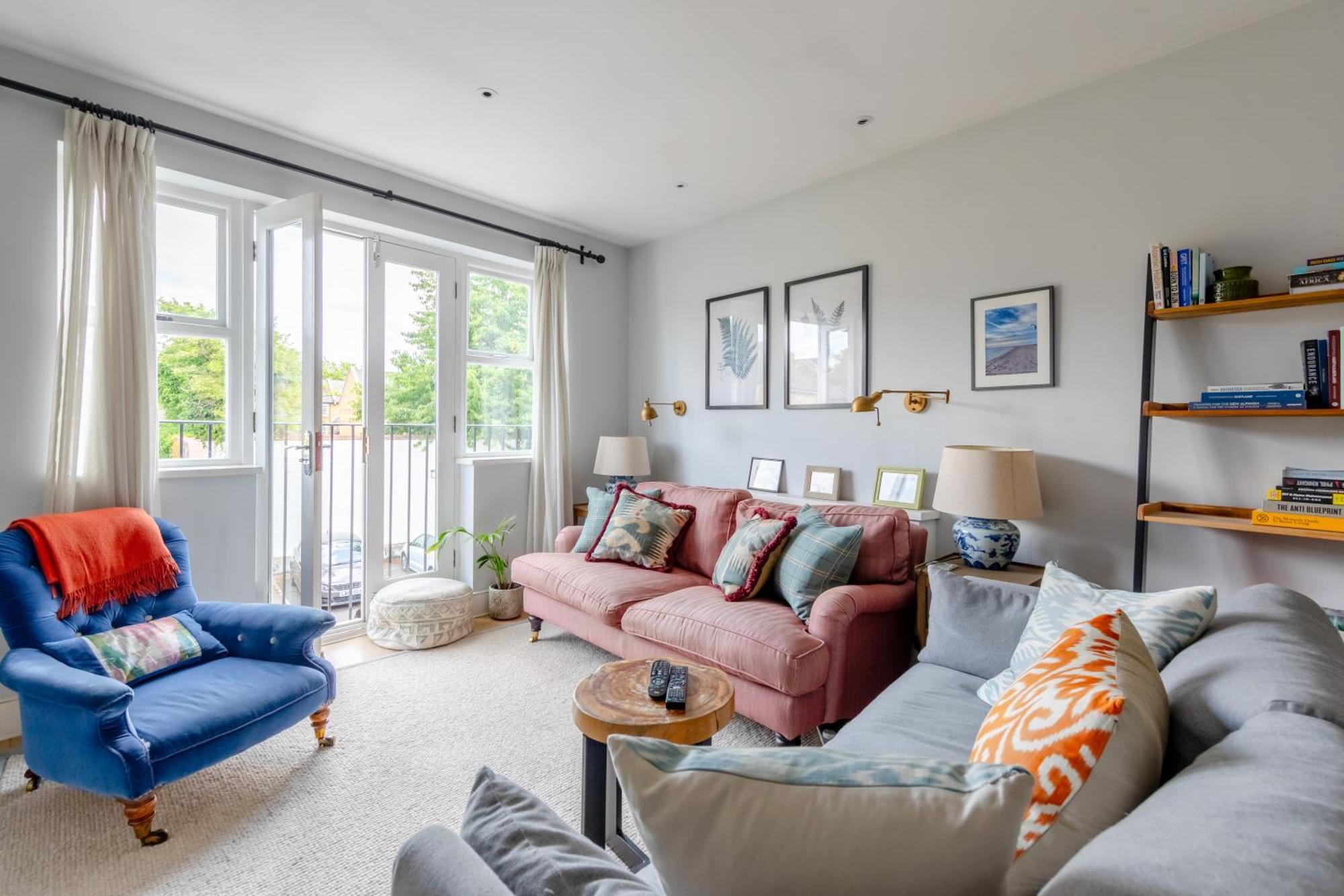 Bright & Stylish 1bd Flat - Wandsworth Town * Londra
